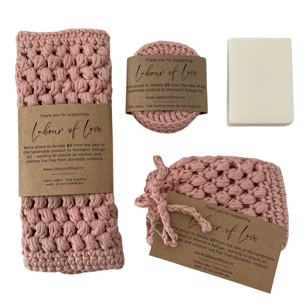 Bath Gift Set Blush With Free Soap